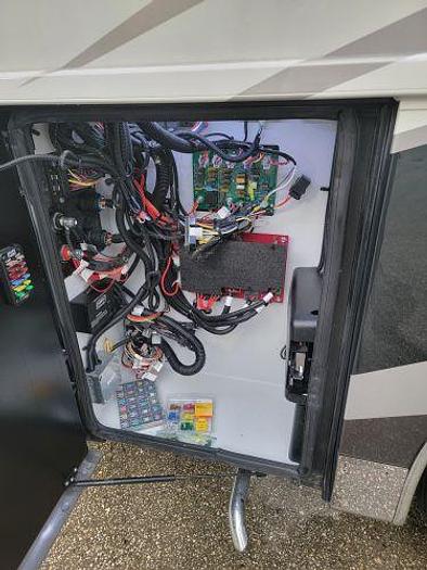 Used 2021 Newmar King Aire 4531