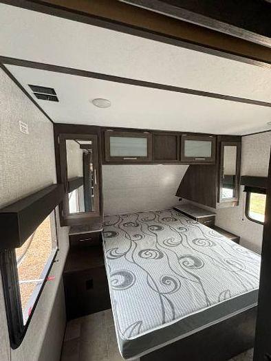 Used 2021 Dutchmen Coleman 245BHH