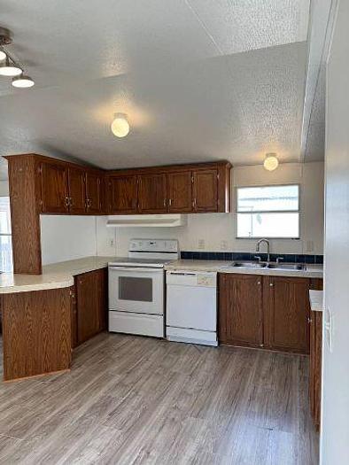 Used 1999 Fleetwood Homes Manufactured Home