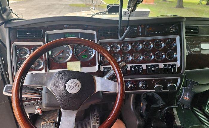 Used 2014 KENWORTH W900L