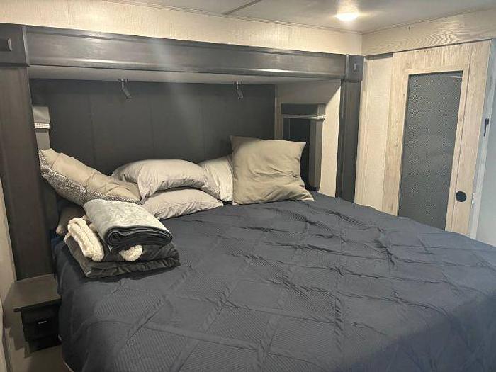 Used 2023 Keystone Alpine 3910RK