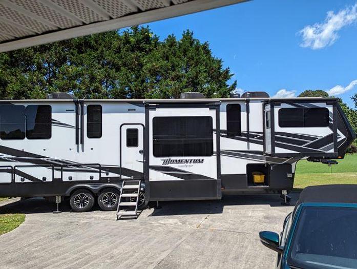 Used 2021 Grand Design Momentum 376THS