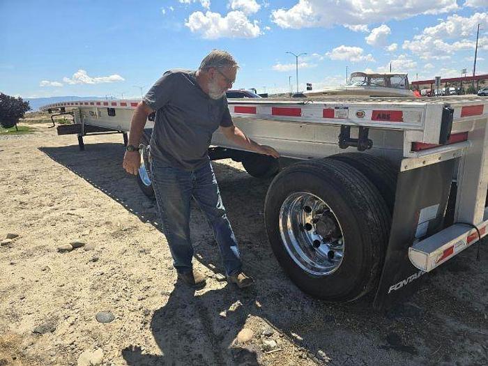 Used 2020 Fontaine Flatbed Trailer