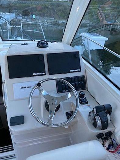 Used 2020 Boston Whaler 315 Conquest Pilot House