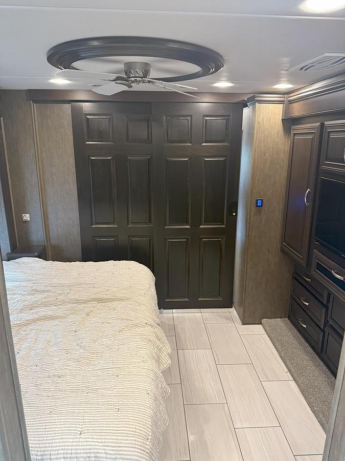 Used 2018 Forest River Berkshire XL 40C