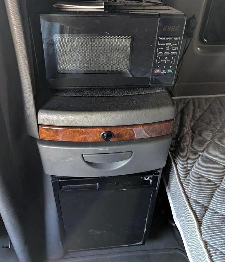 Used 2023 INTERNATIONAL LT Conventional Sleeper Semi