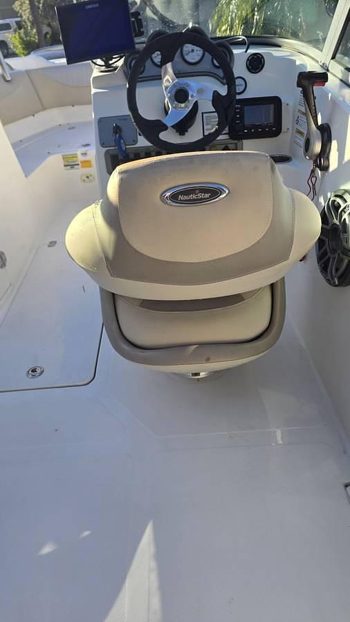 Used 2012 Nauticstar 2000 DC/XS