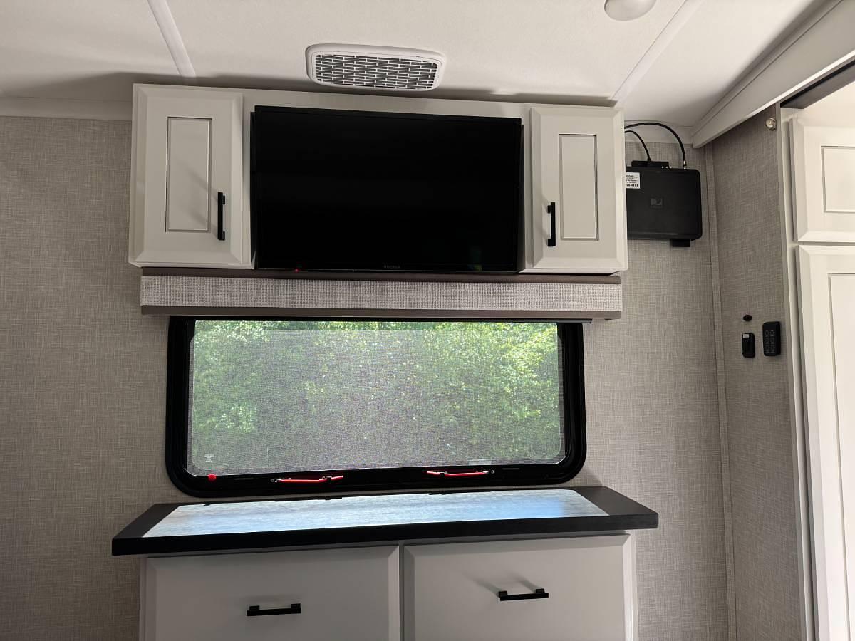 Used 2024 Jayco Pinnacle 38FLS Fifth Wheel