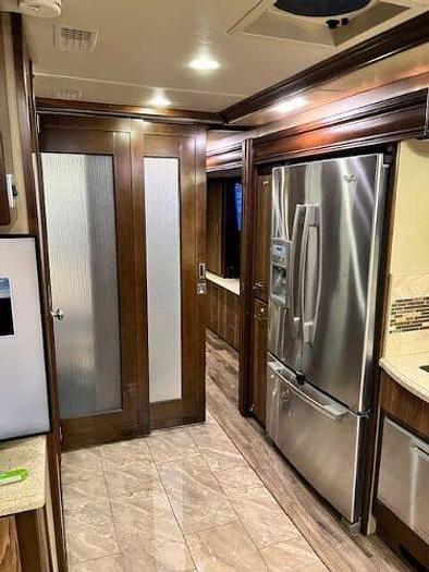 Used 2015 American Coach American Revolution 42T