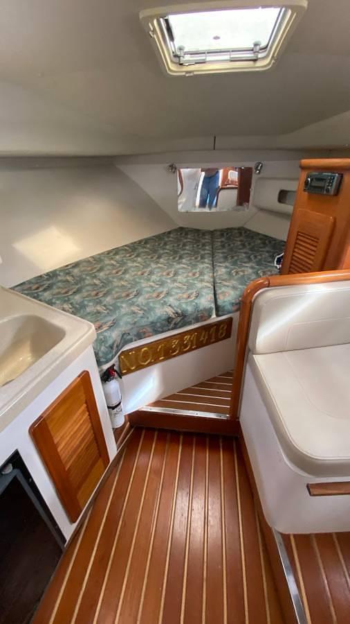 Used 2001 Pursuit 3000 Express