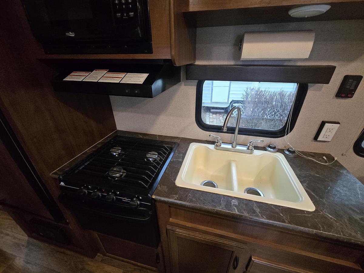 Used 2016 Jayco Jay Flight SLX 264BHW