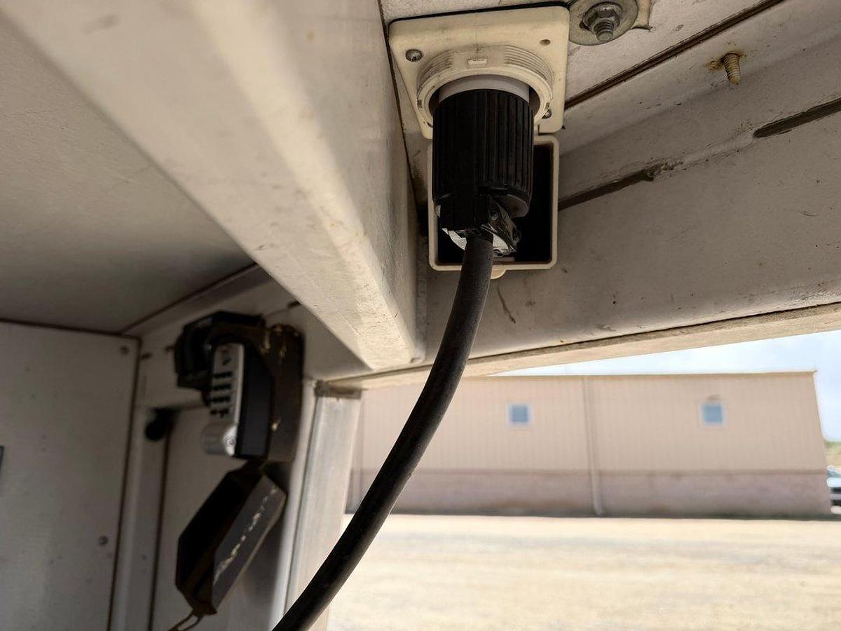 Used 2014 Freightliner LH7 With Trailer