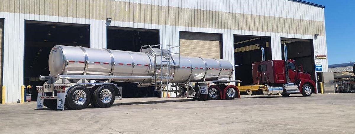 Used 2024 WESTMARK 40 ft x 96 in Flatbed Trailer