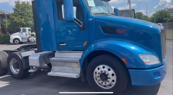 Used 2018 Peterbilt 579