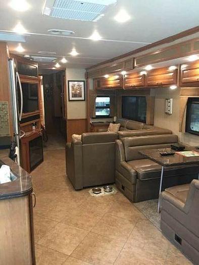 Used 2015 Fleetwood Bounder 35K