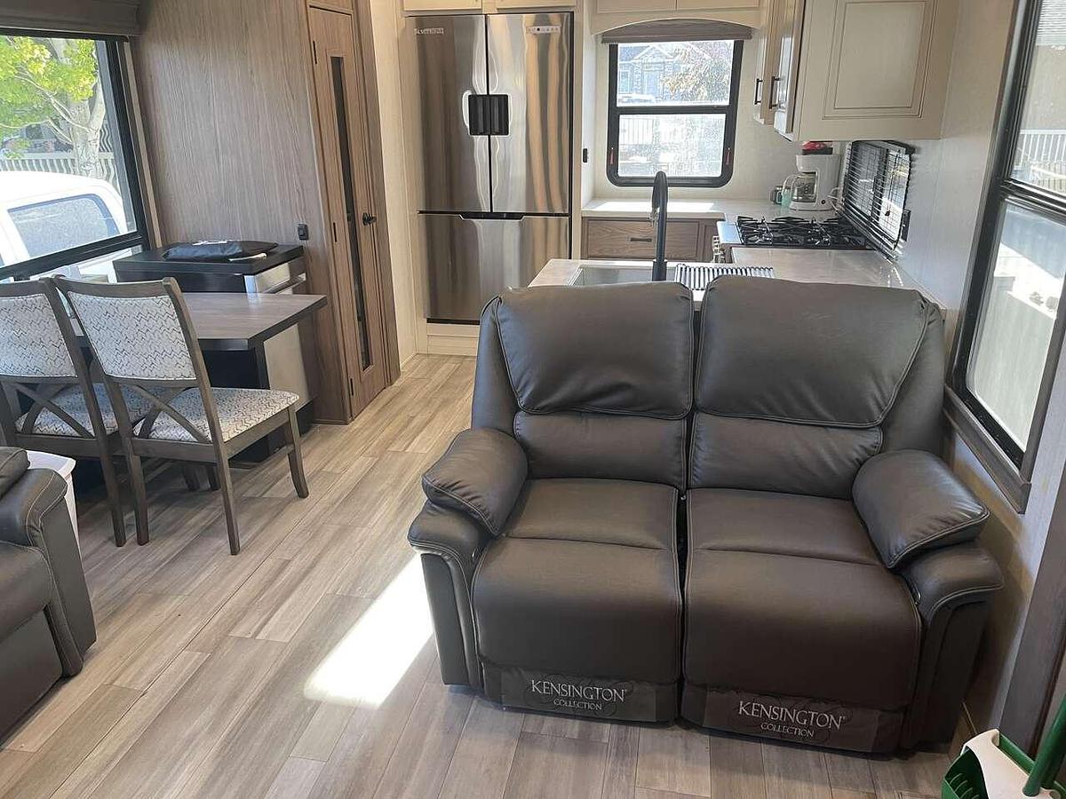 Used 2023 Alliance Paradigm R328K