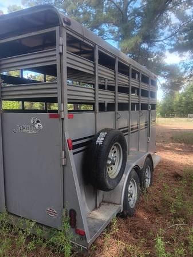 Used 2020 Macon Custom Four-Horse Trailer