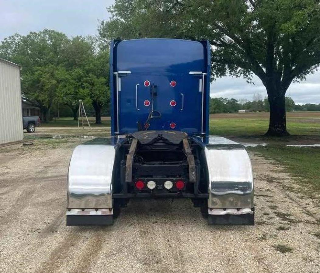 Used 2020 KENWORTH W900 Sleeper Semi Truck