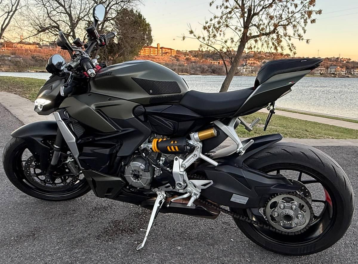 Used 2023 Ducati Streetfighter V2