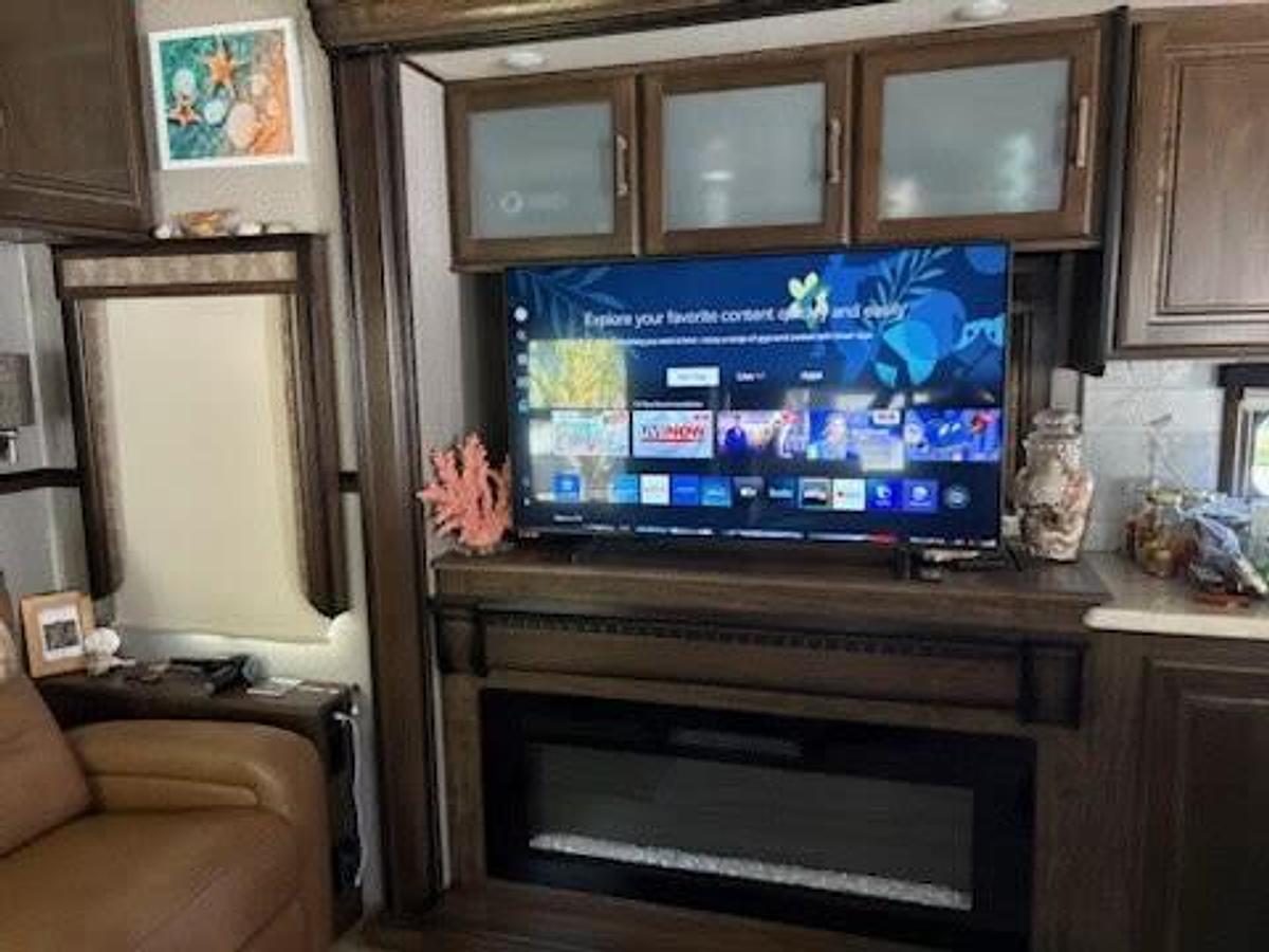 Used 2020 Grand Design Solitude 385GKR Fifth Wheel