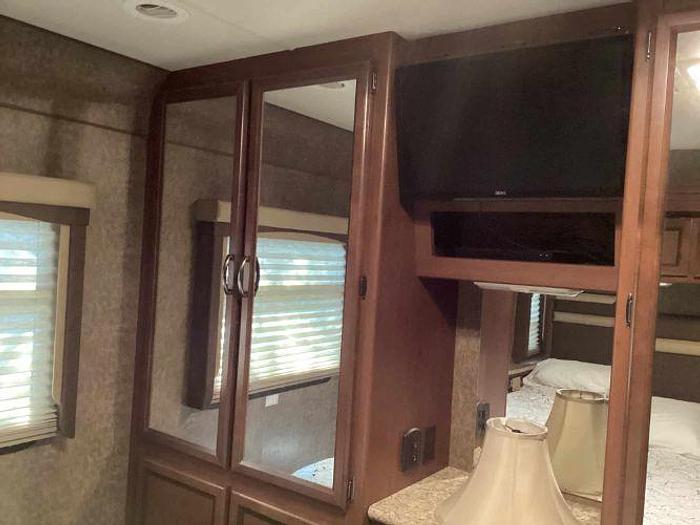 Used 2015 Thor Motor Coach A.C.E. 27.1