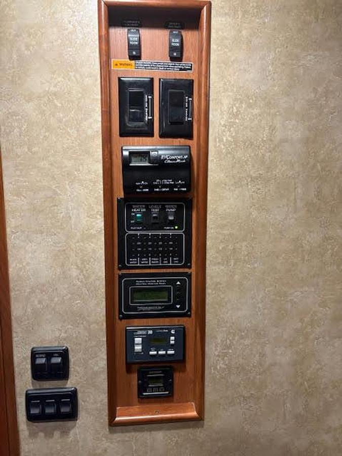 Used 2016 Winnebago Forza 36G Class A Motorhome