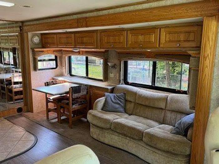 Used 2006 Monaco Diplomat 40PDQ