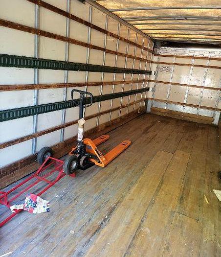 Used 2006 INTERNATIONAL 4300 Box Truck