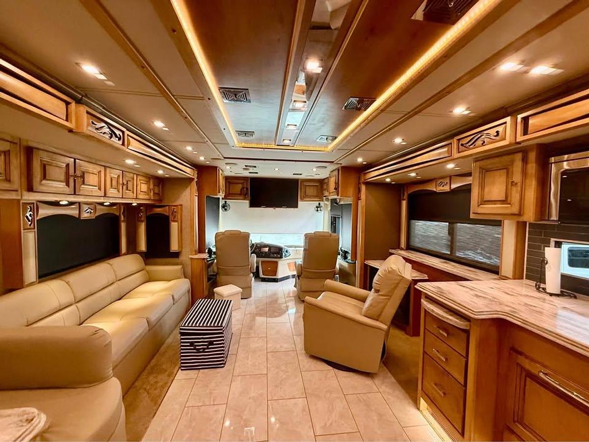 Used 2019 Tiffin Motorhomes Phaeton 37BH Class A Motorhome