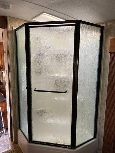 Used 2012 Keystone Montana 3400RL