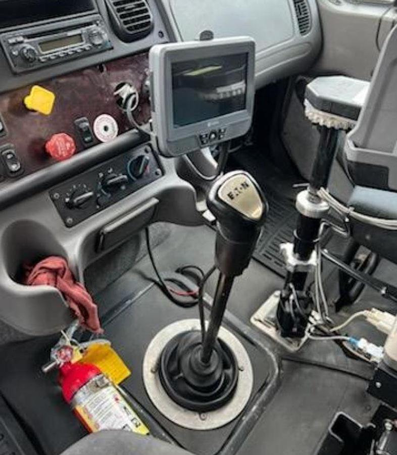 Used 2015 Freightliner Business Class M2 106