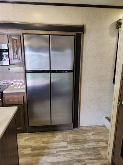 Used 2017 KZ Durango Gold G384RLT