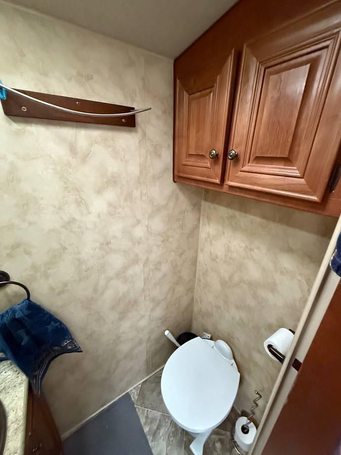 Used 2015 Northwood Arctic Fox Silver Fox 29-5T