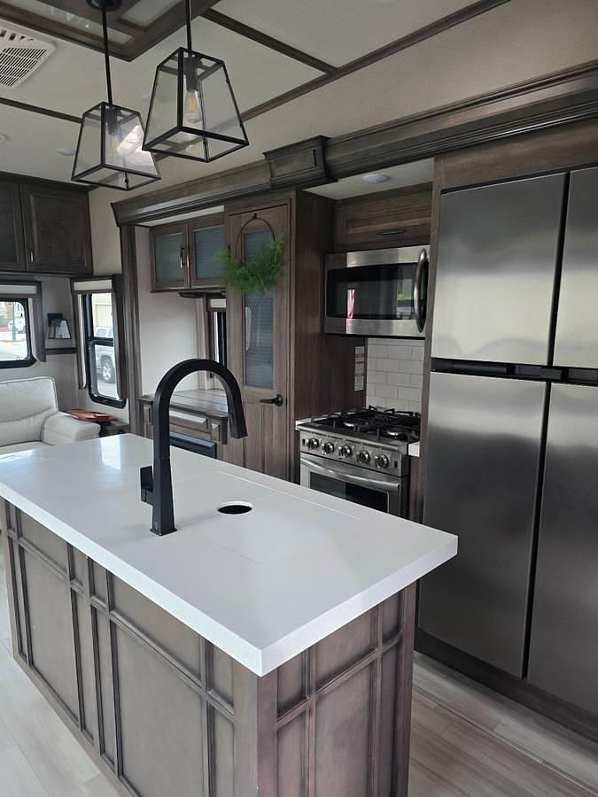 Used 2022 Grand Design Solitude 378 Mbs