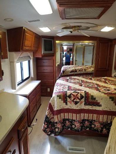 Used 2003 Fleetwood American Tradition M-40W