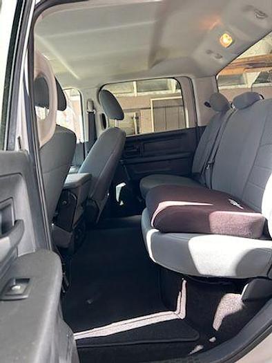 Used 2021 Vanleigh Vilano 320GK and 2017 Dodge RAM 3500