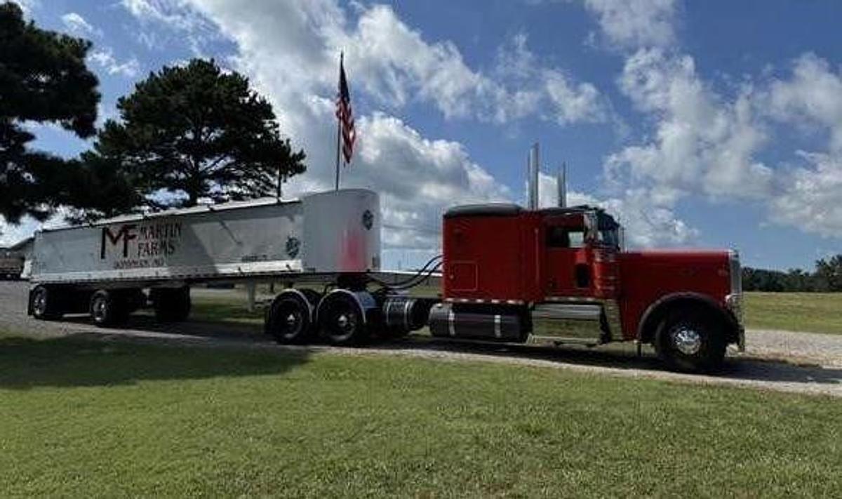 Used 2020 PETERBILT 389 and 2019 Armor Lite Trailer