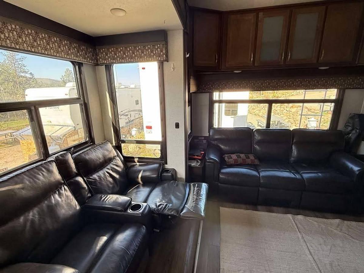 Used 2019 Highland Ridge Open Range 371 MBH