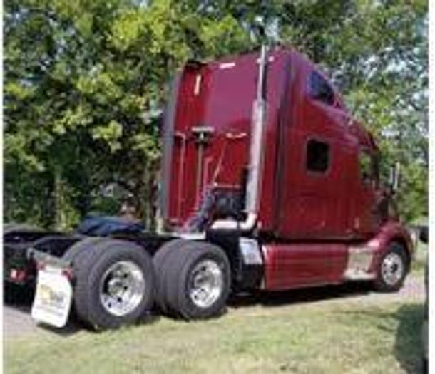 Used 2014 Peterbilt 587