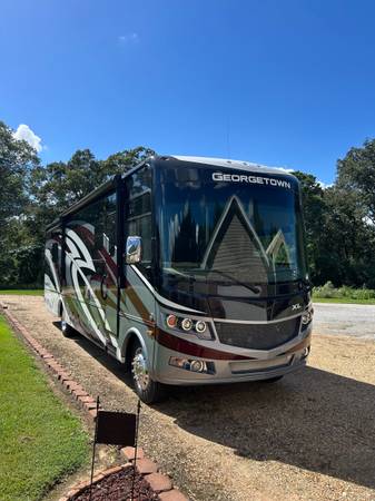 Used 2019 Forest River Georgetown Ds 369xl
