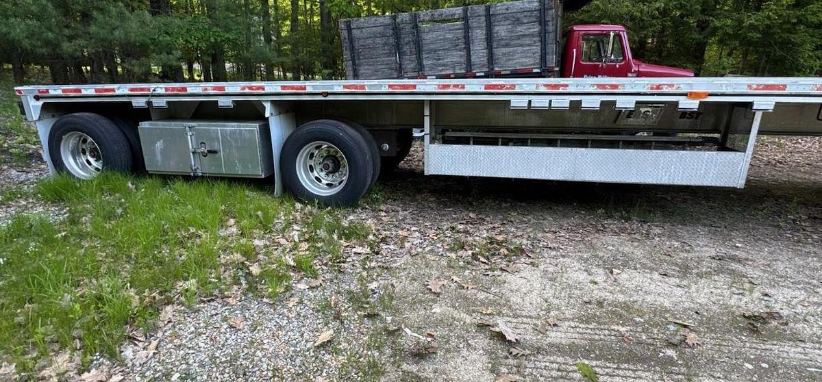 Used 2006 East 48' Aluminum Flatbed Trailer