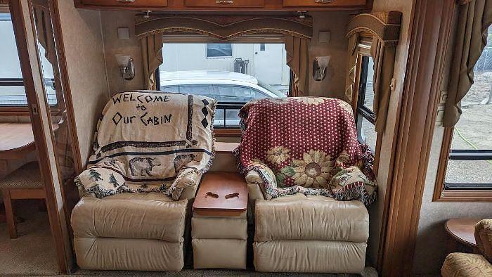 Used 2006 Doubletree Mobile Suites RL36