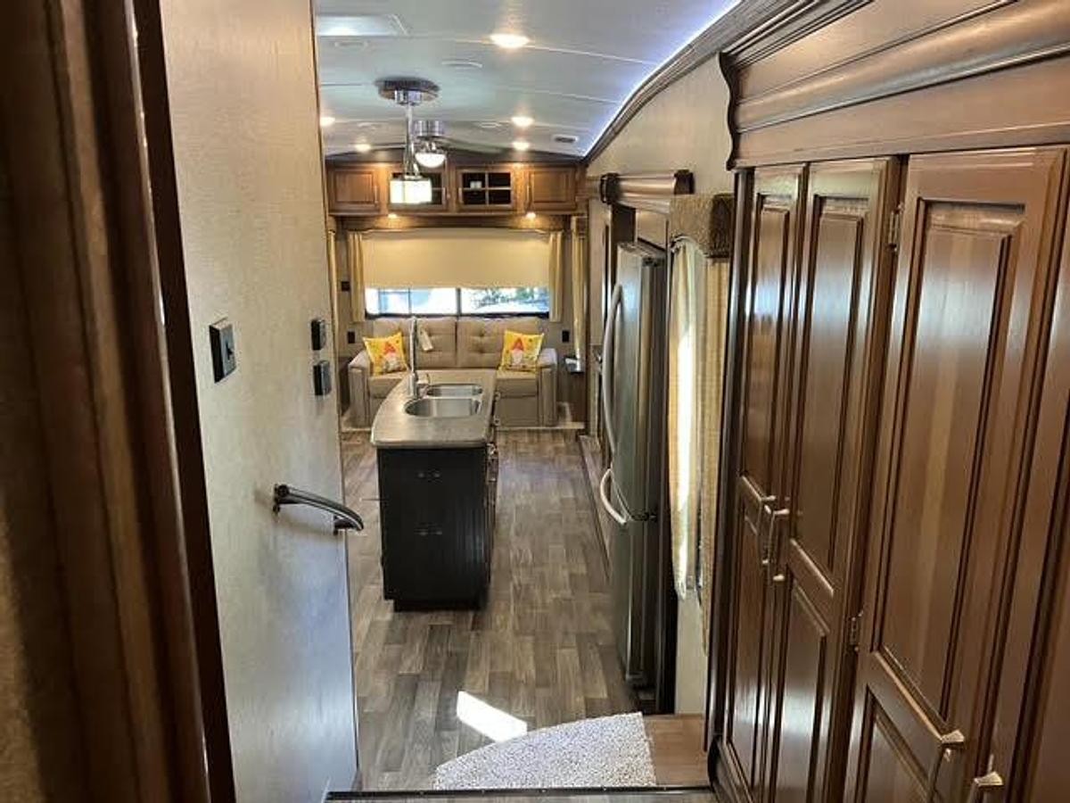 Used 2017 Keystone Montana 3721RL Fifth Wheel