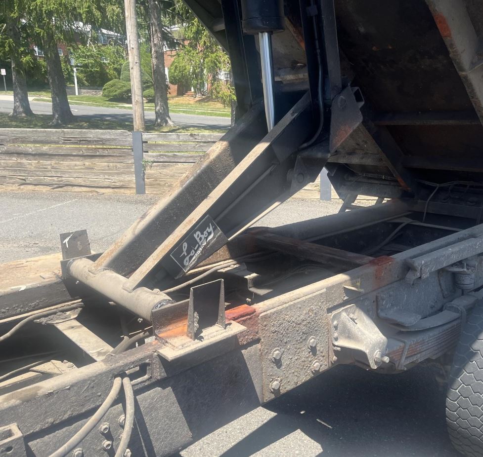 Used 2001 GMC TopKick C6500 Dump Truck