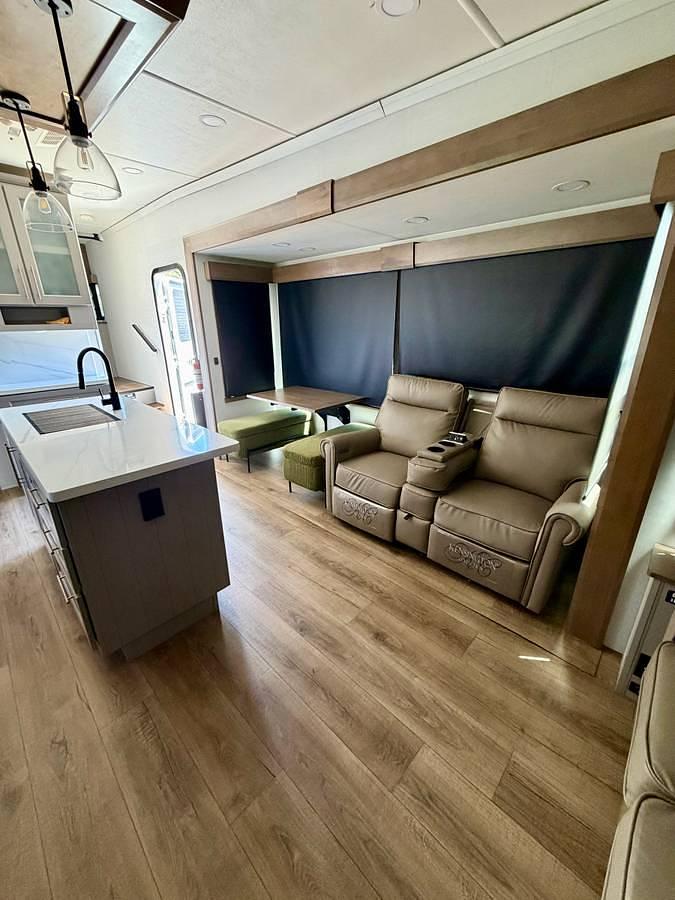 Used 2025 Alliance Paradigm 310RL Fifth Wheel