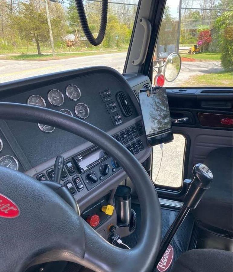 Used 2020 Peterbilt 389