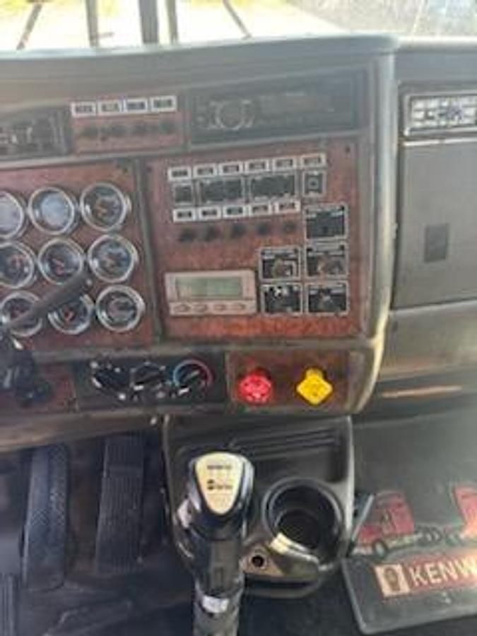 Used 2006 Kenworth T880