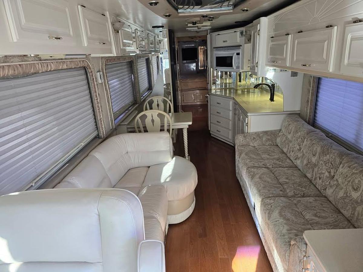 Used 2002 Gulfstream Tourmaster