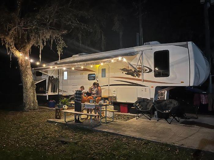 Used 2011 Forest River Sierra 355QBQ