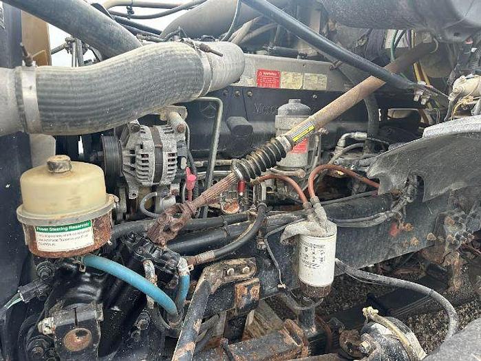 Used 2005 STERLING L9500